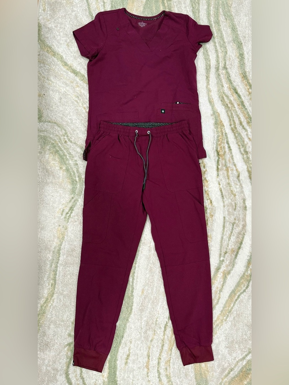 Women’s Drawstring Cargo Jogger Pants With ScrubTop - Burgundy